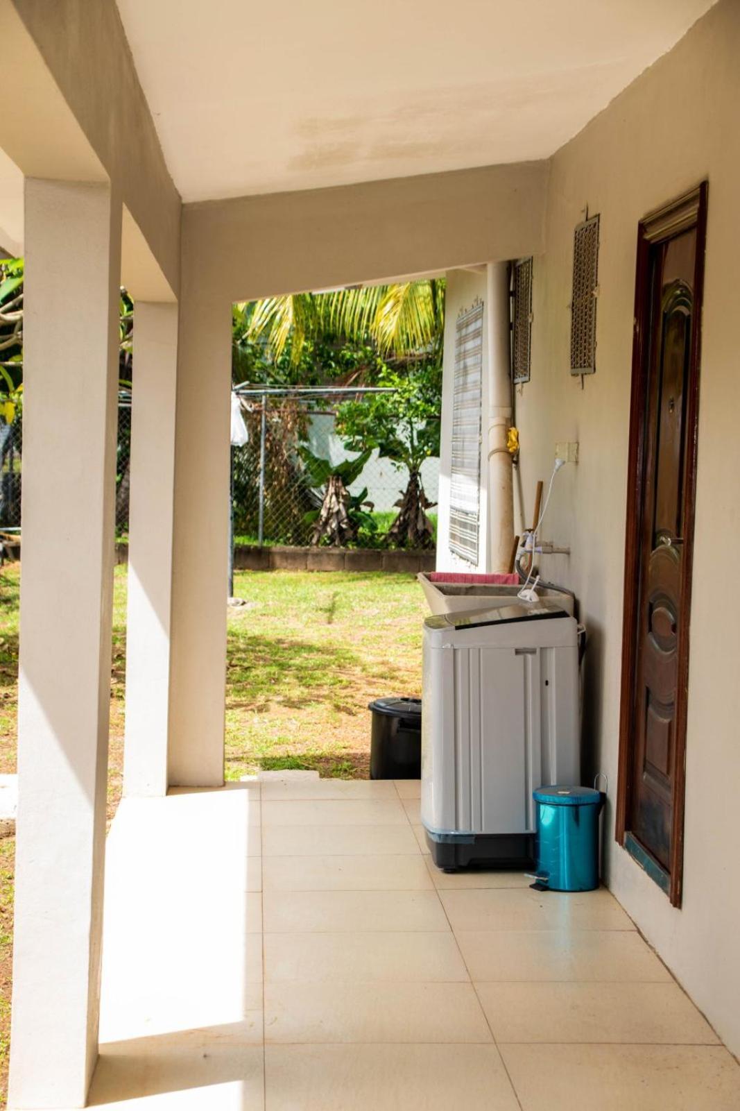 Family Homestay Nadi Eksteriør bilde